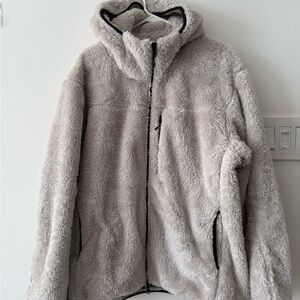 Uniqlo Soft Beige Fleece Jacket - Men’s XL